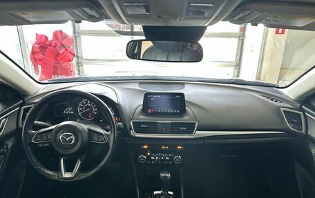 Mazda 3, 2017 год, 1 849 900 рублей, 13 фотография