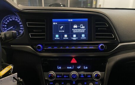 Hyundai Elantra VI рестайлинг, 2019 год, 1 555 000 рублей, 13 фотография