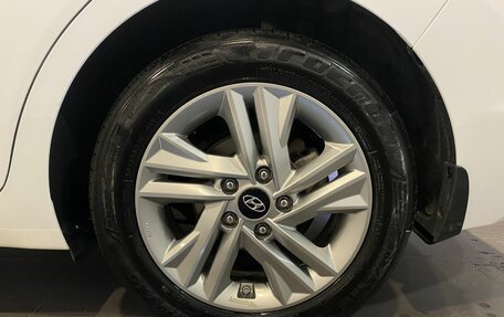 Hyundai Elantra VI рестайлинг, 2019 год, 1 555 000 рублей, 20 фотография