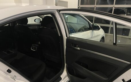 Hyundai Elantra VI рестайлинг, 2019 год, 1 555 000 рублей, 26 фотография