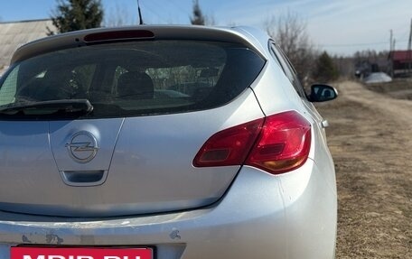 Opel Astra J, 2011 год, 620 000 рублей, 5 фотография