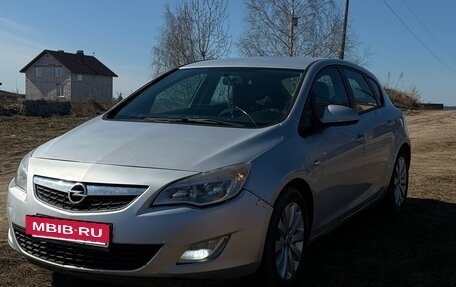 Opel Astra J, 2011 год, 620 000 рублей, 9 фотография