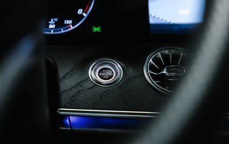 Mercedes-Benz E-Класс, 2018 год, 3 650 000 рублей, 38 фотография