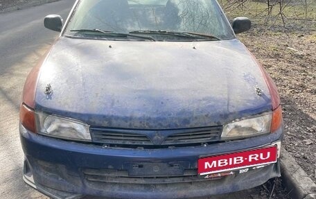 Mitsubishi Colt VI рестайлинг, 2000 год, 90 000 рублей, 1 фотография