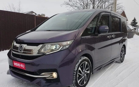Honda Stepwgn IV, 2017 год, 1 590 000 рублей, 1 фотография