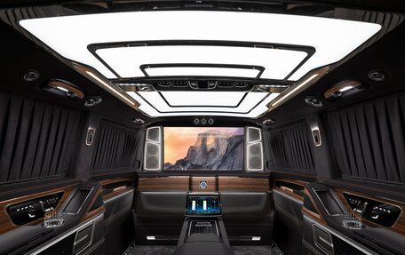 Mercedes-Benz V-Класс, 2025 год, 49 850 000 рублей, 1 фотография