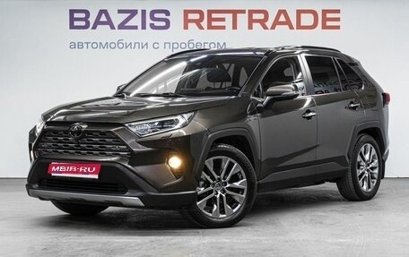 Toyota RAV4, 2021 год, 3 900 000 рублей, 1 фотография
