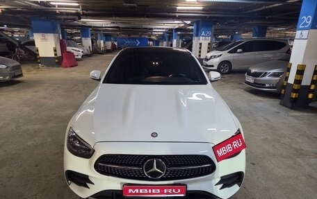 Mercedes-Benz E-Класс, 2016 год, 3 550 000 рублей, 1 фотография