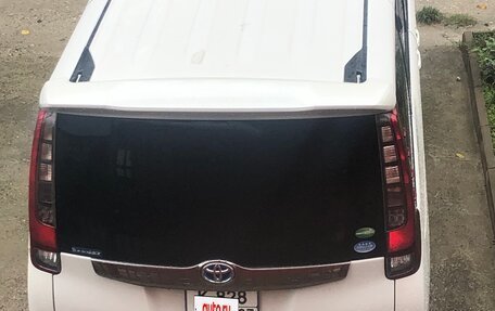 Toyota Noah III, 2014 год, 1 960 000 рублей, 3 фотография