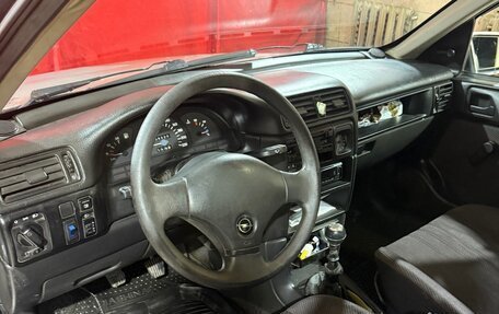 Opel Vectra A, 1993 год, 85 000 рублей, 5 фотография