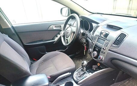 KIA Cerato III, 2010 год, 600 000 рублей, 3 фотография