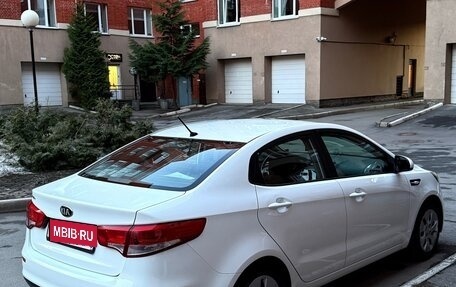 KIA Rio III рестайлинг, 2016 год, 990 000 рублей, 8 фотография