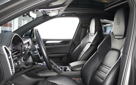 Porsche Cayenne III, 2018 год, 6 980 000 рублей, 8 фотография