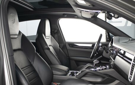 Porsche Cayenne III, 2018 год, 6 980 000 рублей, 7 фотография