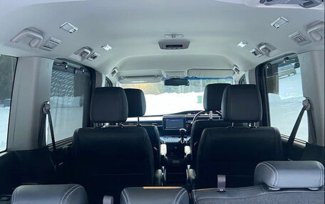 Honda Stepwgn IV, 2017 год, 1 590 000 рублей, 13 фотография