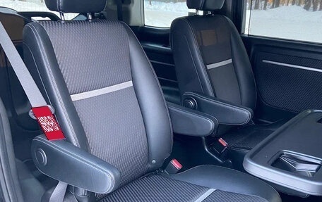 Honda Stepwgn IV, 2017 год, 1 590 000 рублей, 16 фотография