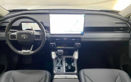 Toyota RAV4, 2025 год, 4 849 000 рублей, 9 фотография