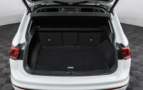 Volkswagen Tiguan II, 2020 год, 2 419 000 рублей, 10 фотография