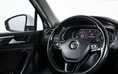 Volkswagen Tiguan II, 2020 год, 2 419 000 рублей, 13 фотография