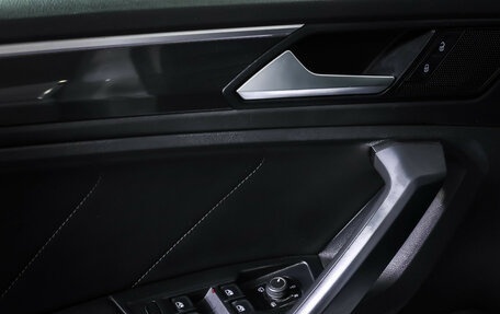 Volkswagen Tiguan II, 2020 год, 2 419 000 рублей, 19 фотография