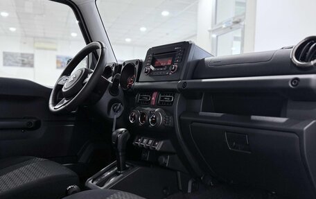 Suzuki Jimny, 2025 год, 4 150 000 рублей, 19 фотография