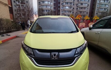 Honda Freed II, 2018 год, 1 400 000 рублей, 2 фотография