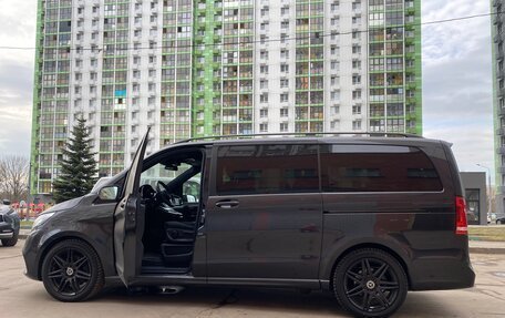 Mercedes-Benz V-Класс, 2022 год, 9 000 000 рублей, 2 фотография