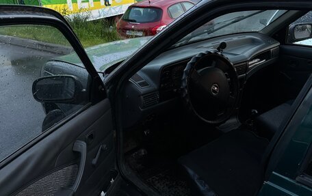 Daewoo Nexia I рестайлинг, 2001 год, 90 000 рублей, 6 фотография