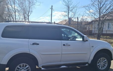 Mitsubishi Pajero Sport II рестайлинг, 2015 год, 1 980 000 рублей, 2 фотография