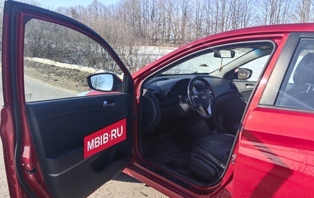 Hyundai Solaris II рестайлинг, 2014 год, 820 000 рублей, 4 фотография