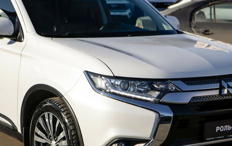 Mitsubishi Outlander III рестайлинг 3, 2021 год, 2 848 000 рублей, 17 фотография