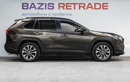 Toyota RAV4, 2021 год, 3 900 000 рублей, 5 фотография