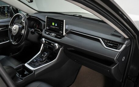 Toyota RAV4, 2021 год, 3 900 000 рублей, 17 фотография