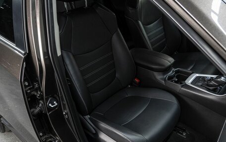 Toyota RAV4, 2021 год, 3 900 000 рублей, 18 фотография