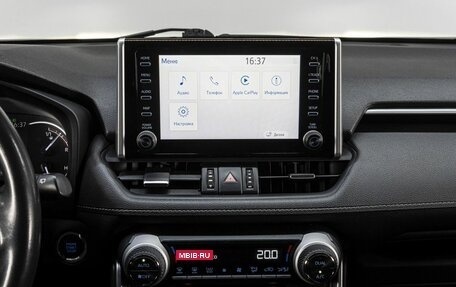 Toyota RAV4, 2021 год, 3 900 000 рублей, 24 фотография