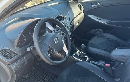 Hyundai Solaris II рестайлинг, 2016 год, 1 055 000 рублей, 6 фотография