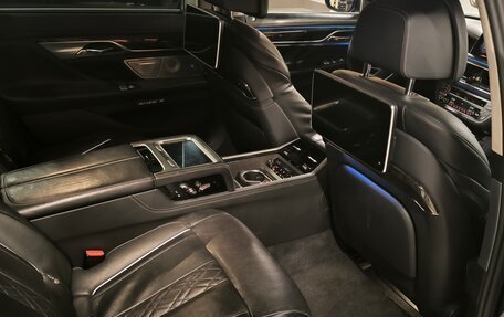 BMW 7 серия, 2016 год, 3 128 000 рублей, 7 фотография