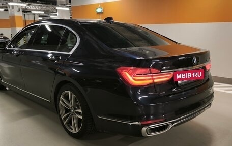 BMW 7 серия, 2016 год, 3 128 000 рублей, 4 фотография