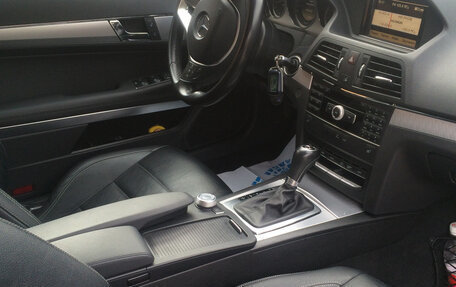 Mercedes-Benz E-Класс, 2012 год, 1 270 000 рублей, 9 фотография