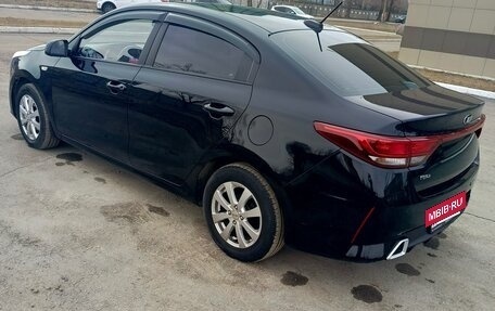 KIA Rio IV, 2021 год, 1 615 000 рублей, 5 фотография