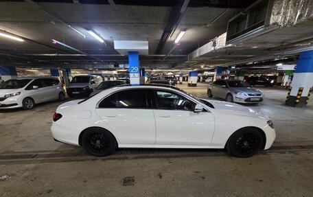 Mercedes-Benz E-Класс, 2016 год, 3 550 000 рублей, 3 фотография