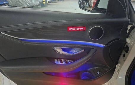 Mercedes-Benz E-Класс, 2016 год, 3 550 000 рублей, 15 фотография