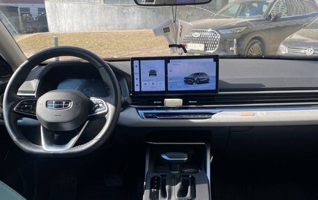 Geely Emgrand, 2023 год, 1 670 000 рублей, 5 фотография