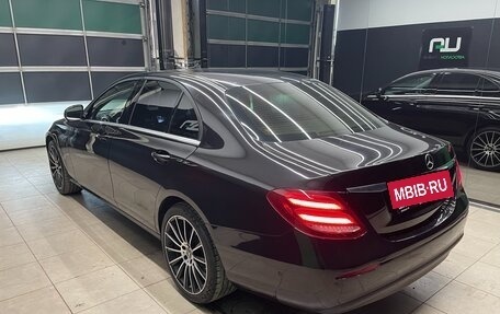 Mercedes-Benz E-Класс, 2016 год, 2 300 000 рублей, 4 фотография