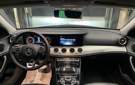 Mercedes-Benz E-Класс, 2016 год, 2 300 000 рублей, 12 фотография