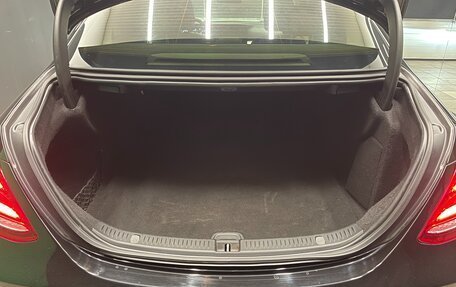 Mercedes-Benz E-Класс, 2016 год, 2 300 000 рублей, 19 фотография