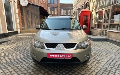 Mitsubishi Outlander III рестайлинг 3, 2008 год, 830 000 рублей, 4 фотография