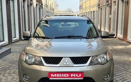 Mitsubishi Outlander III рестайлинг 3, 2008 год, 830 000 рублей, 9 фотография