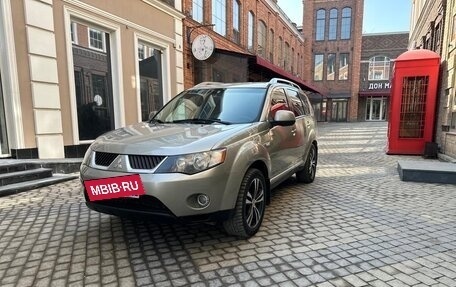 Mitsubishi Outlander III рестайлинг 3, 2008 год, 830 000 рублей, 2 фотография