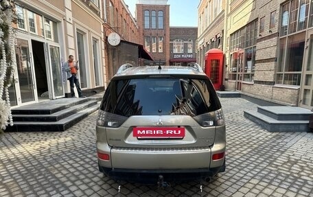 Mitsubishi Outlander III рестайлинг 3, 2008 год, 830 000 рублей, 14 фотография